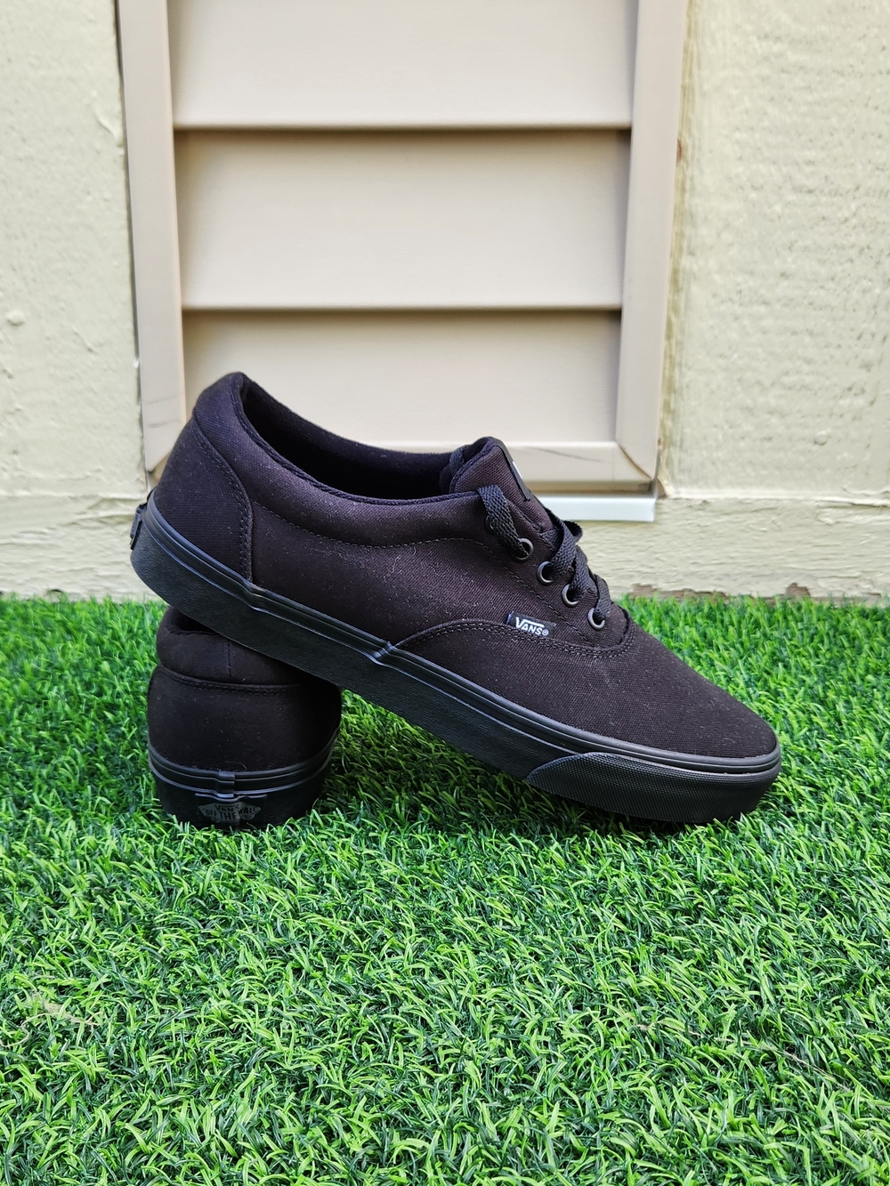 Vans Doheny Trainers Mens Sneakers Size11 Black Canvas Skater Skateboarding NWOB